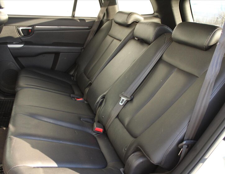 Hyundai Santa Fe SUV / Terénní 2,2 l 145 kw