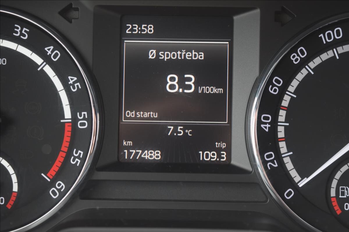 Škoda Octavia Sedan / Limuzína 2,0 l 135 kw