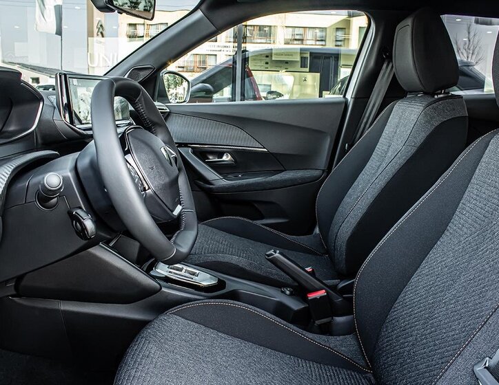 Peugeot 2008 SUV / Terénní 1,2 l 81 kw