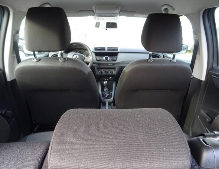 Škoda Fabia 16