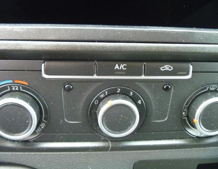 Volkswagen Transporter 16