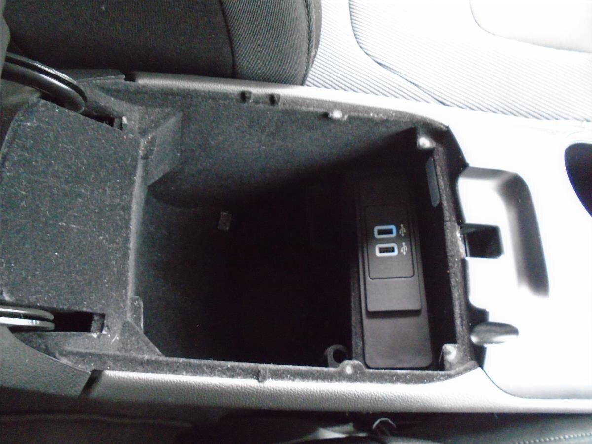 Ford Mondeo Kombi 2,0 l 110 kw