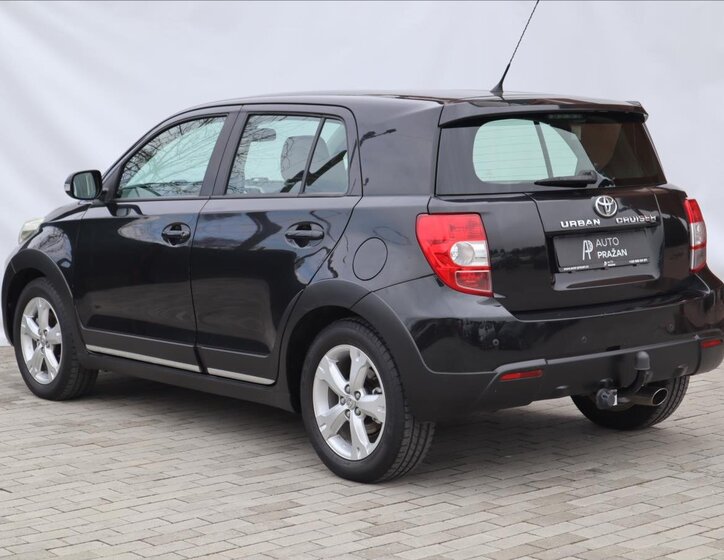 Toyota Urban Cruiser Hatchback 1,3 l 74 kw