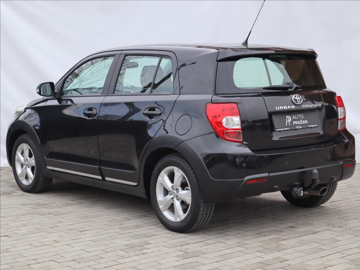 Toyota Urban Cruiser Hatchback 1,3 l 74 kw