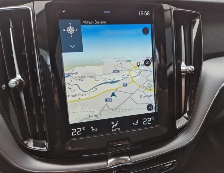 Volvo XC60 SUV / Terénní 2,0 l 110 kw