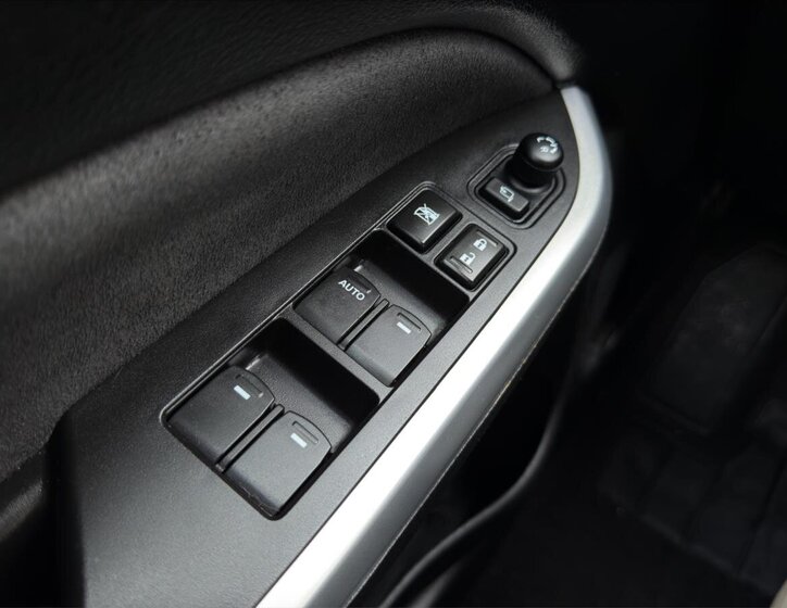 Suzuki Vitara SUV / Terénní 1,4 l 103 kw