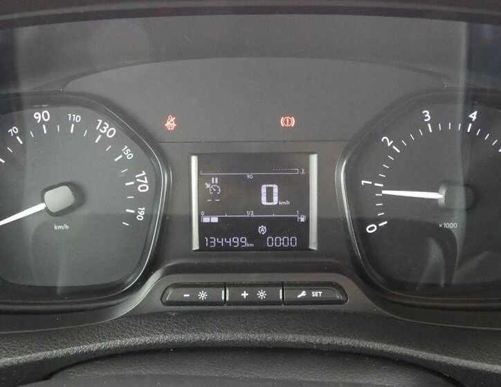 Opel Vivaro Užitková 2,0 l 106 kw