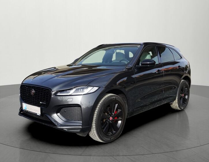 Jaguar F-Pace 1