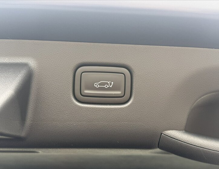 Hyundai Kona SUV / Terénní 1,6 l 132 kw