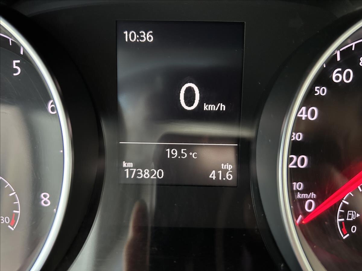 Volkswagen Golf Hatchback 1,2 l 77 kw