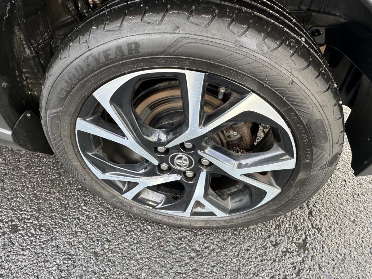 Toyota C-HR Hatchback 1,2 l 86 kw