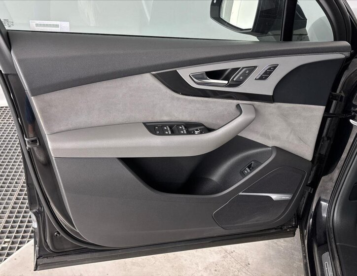 Audi Q7 SUV / Terénní 3,0 l 200 kw