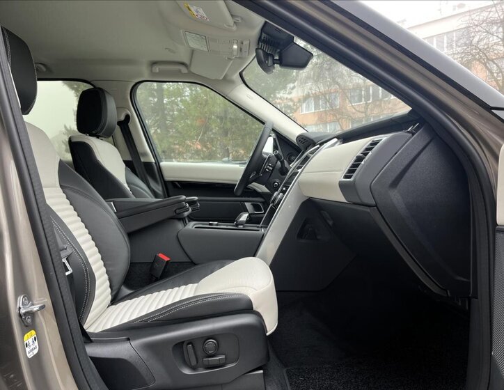 Land Rover Discovery SUV / Terénní 3,0 l 184 kw