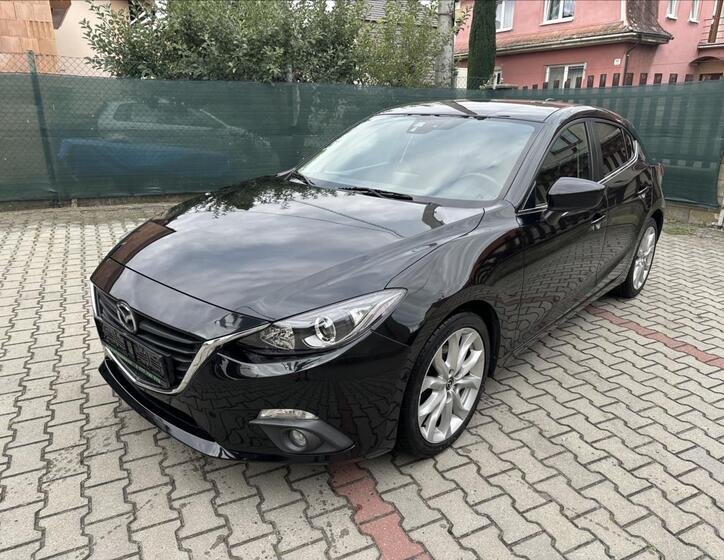 Mazda 3 9