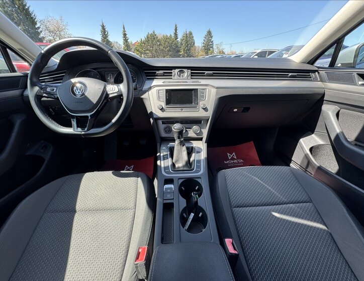 Volkswagen Passat Ostatní 1,6 l 88 kw