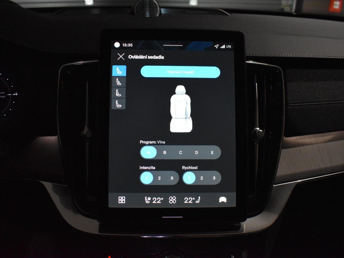 Volvo XC90 SUV / Terénní 2,0 l 228 kw