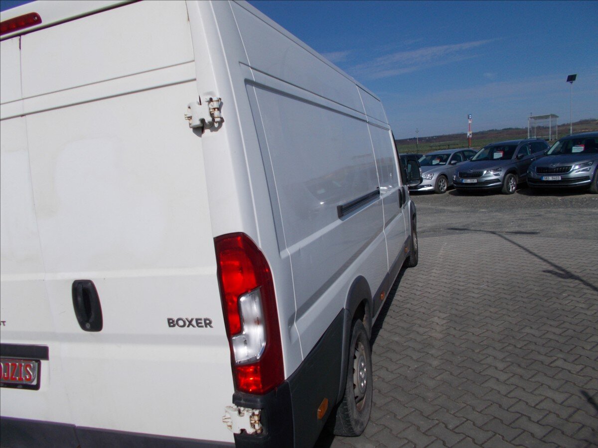 Peugeot Boxer Skříň 2,0 l 120 kw