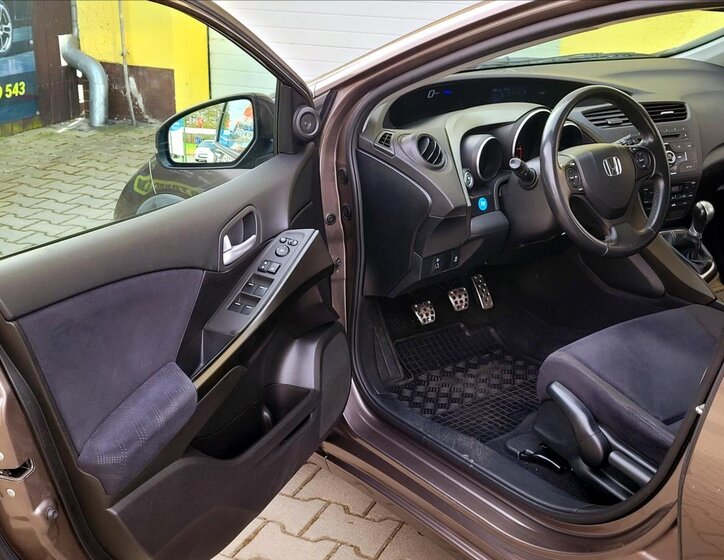 Honda Civic Hatchback 1,8 l 104 kw