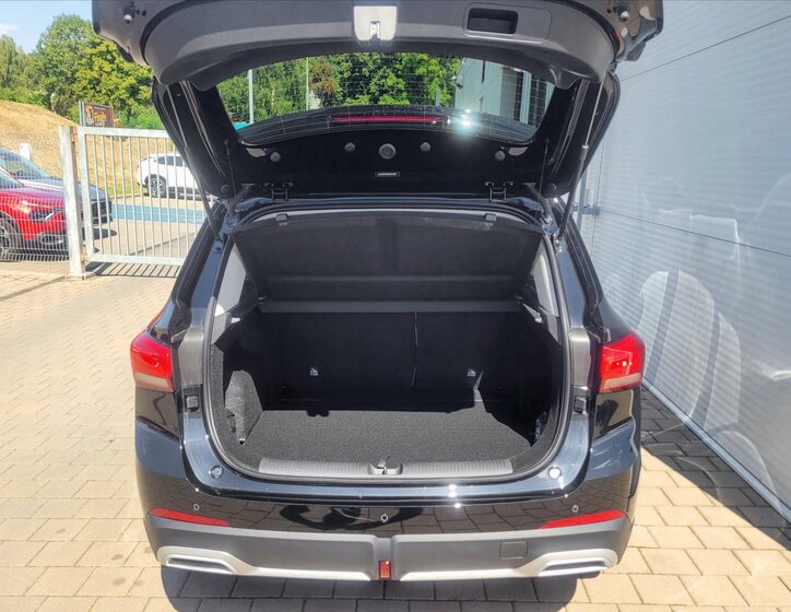 MG ZS SUV 1,5 l 75 kw