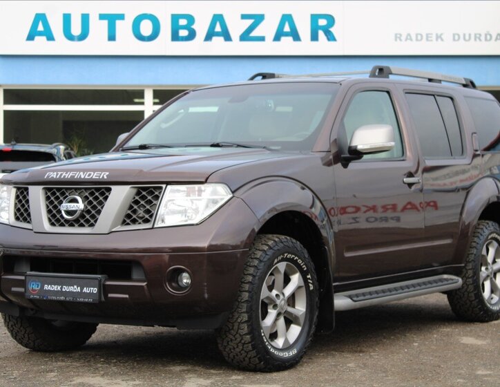 Nissan Pathfinder 1