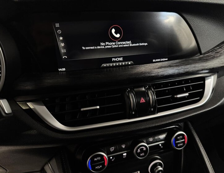 Alfa Romeo Stelvio 22