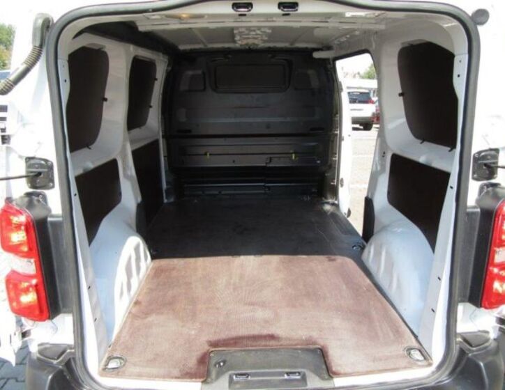 Peugeot Expert 18