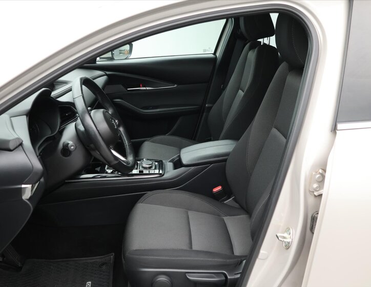 Mazda CX-30 SUV / Terénní 2,0 l 110 kw