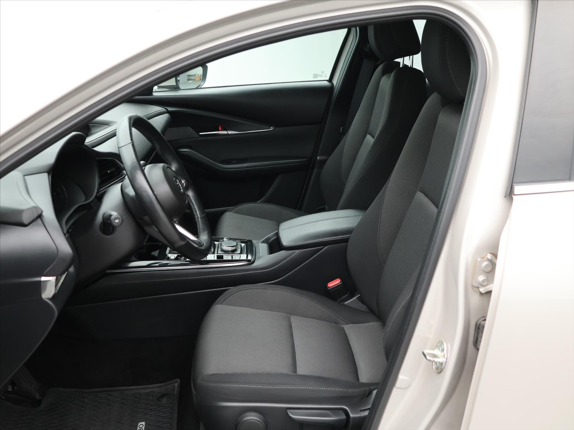 Mazda CX-30 SUV / Terénní 2,0 l 110 kw