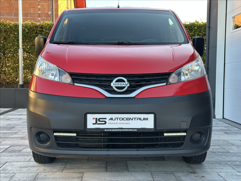 Nissan NV200