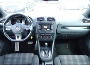 Volkswagen Golf 17