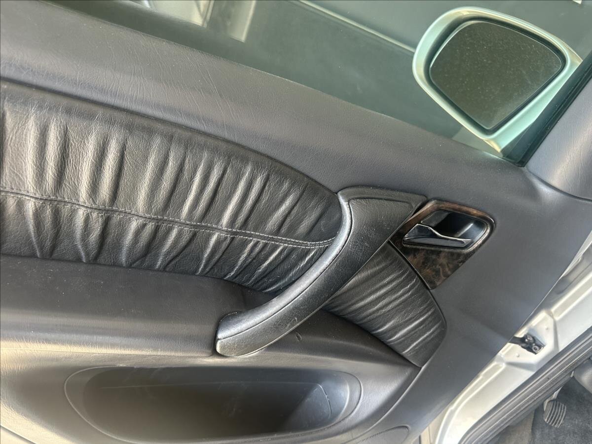 Mercedes-Benz Třídy M SUV / Terénní 2,7 l 120 kw