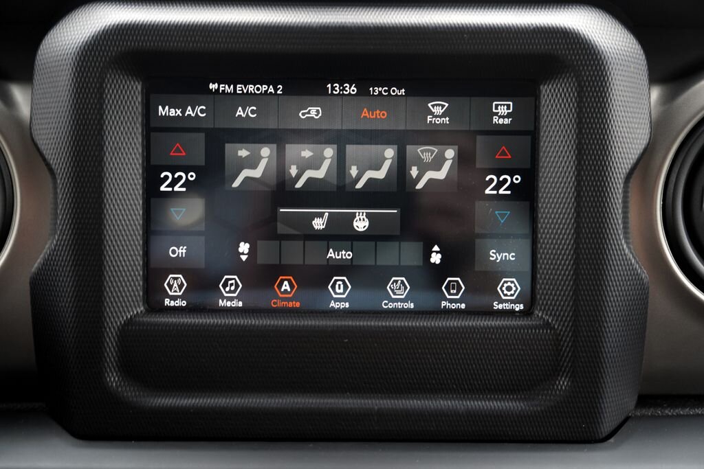 Jeep Wrangler SUV / Terénní 2,1 l 147 kw