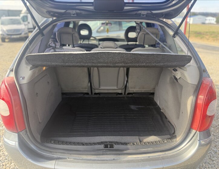 Citroën Xsara Picasso Kombi 1,6 l 70 kw