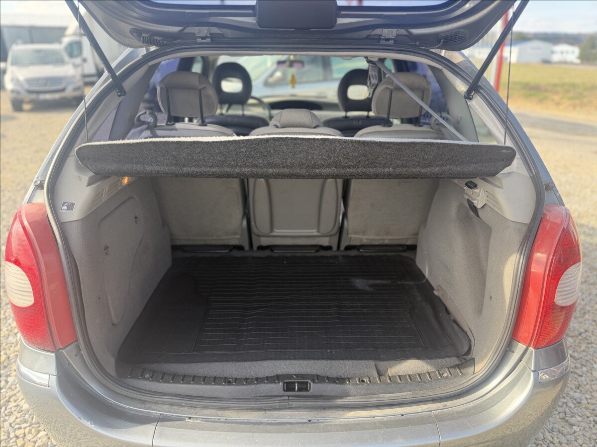 Citroën Xsara Picasso Kombi 1,6 l 70 kw