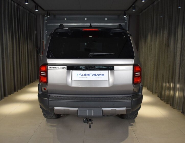 Toyota Land Cruiser SUV / Terénní 2,8 l 151 kw