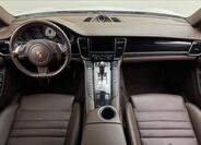 Porsche Panamera 7