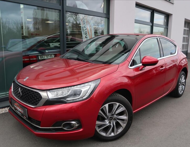 DS Automobiles DS4 Hatchback 1,6 l 88 kw