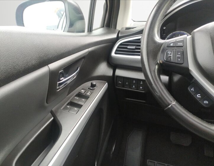 Suzuki SX4 S-Cross 12