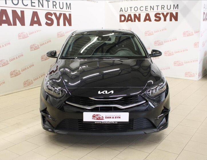 KIA Ceed Hatchback 1,5 l 117 kw