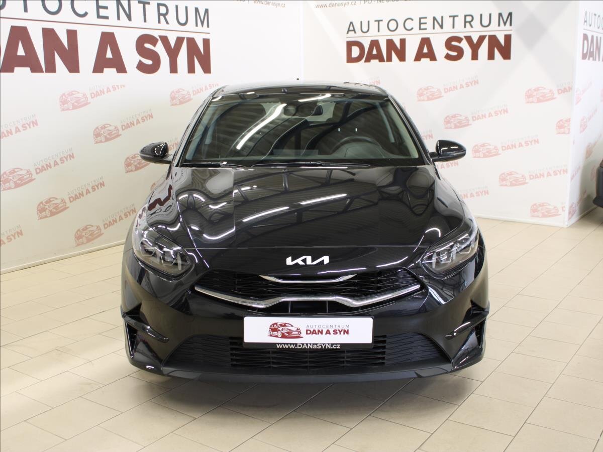 KIA Ceed Hatchback 1,5 l 117 kw