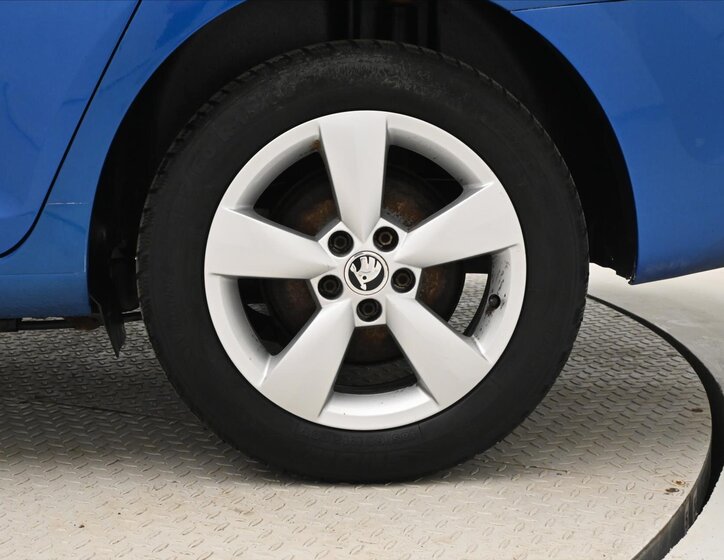 Škoda Rapid Sedan / Limuzína 1,2 l 63 kw