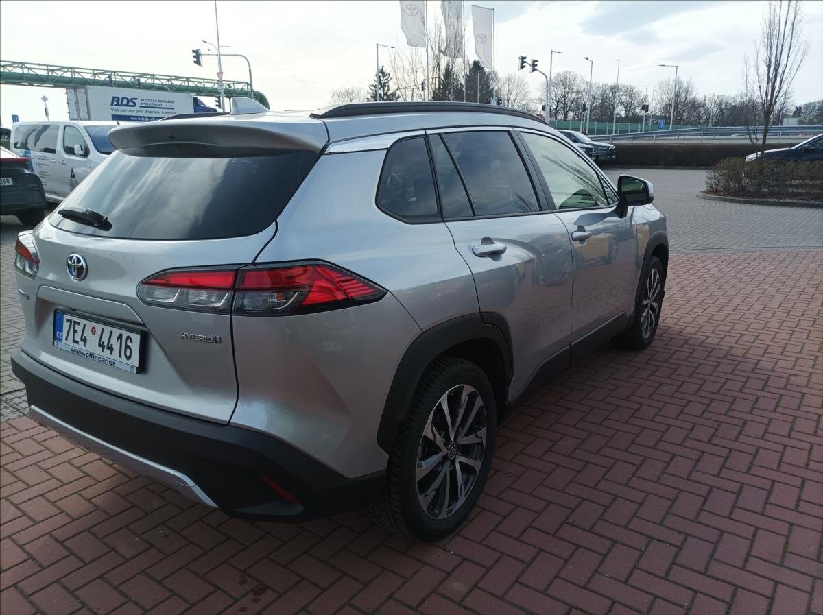 Toyota Corolla Cross SUV / Terénní 2,0 l 112 kw