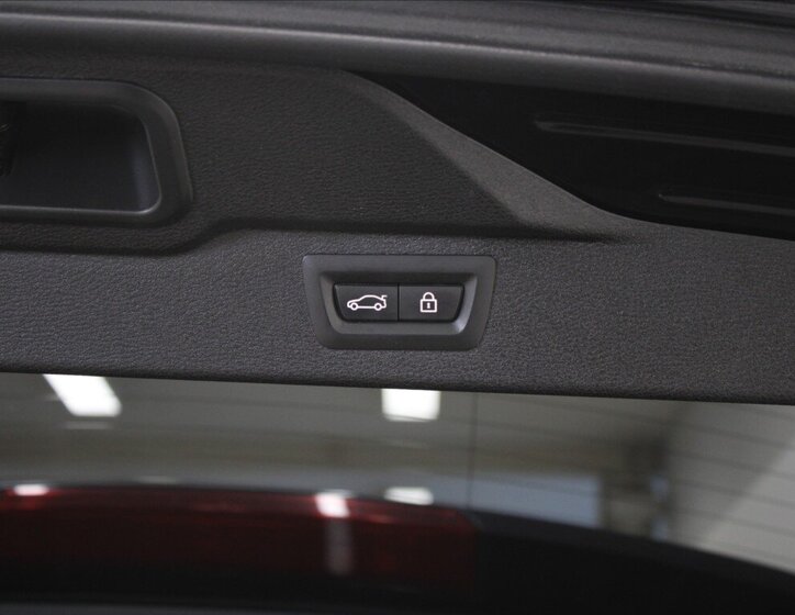 BMW X5 SUV / Terénní 3,0 l 280 kw