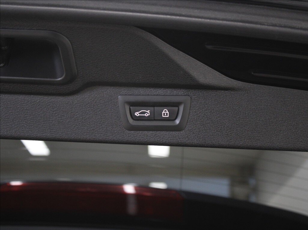 BMW X5 SUV / Terénní 3,0 l 280 kw