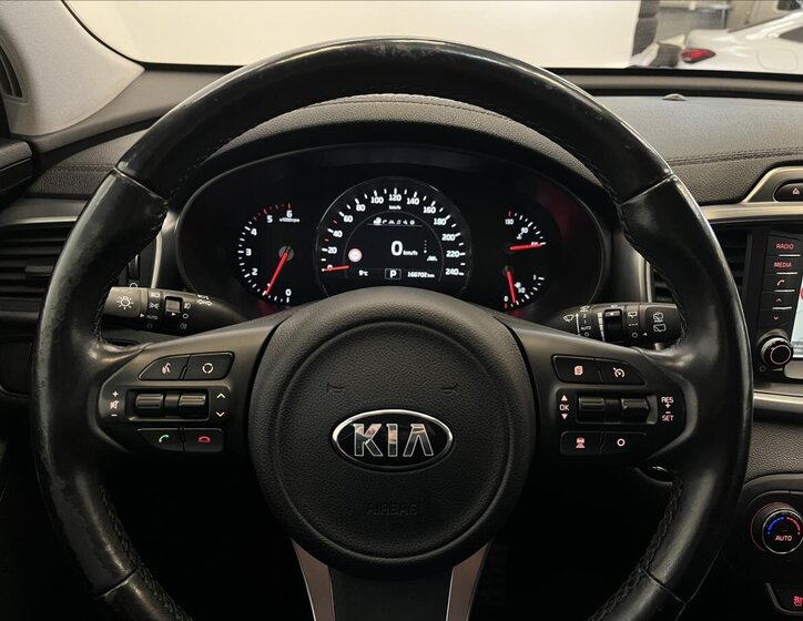 KIA Sorento 13