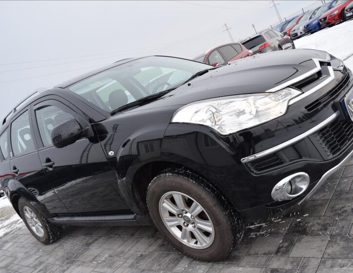 Citroën C-Crosser 4