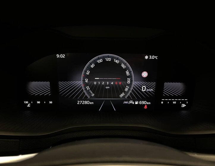 Škoda Karoq SUV 1,5 l 110 kw