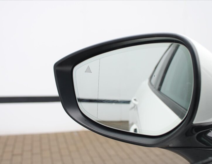 Mazda 3 Sedan 2,0 l 90 kw