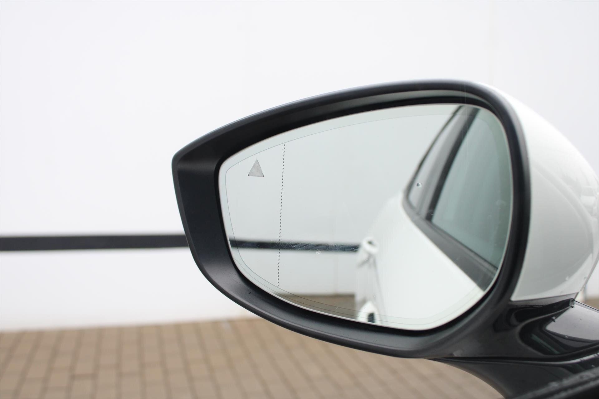 Mazda 3 Sedan 2,0 l 90 kw