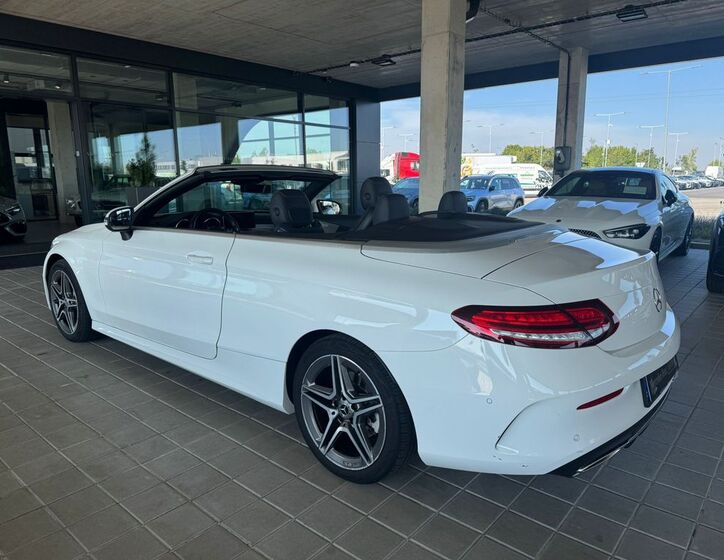 Mercedes-Benz Třídy C 9